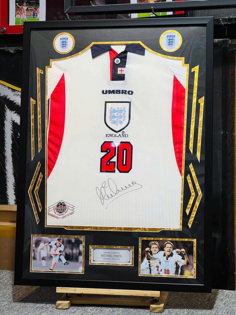 ĐÓNG KHUNG ÁO ĐẤU – KHUNG ÁO BÓNG ĐÁ