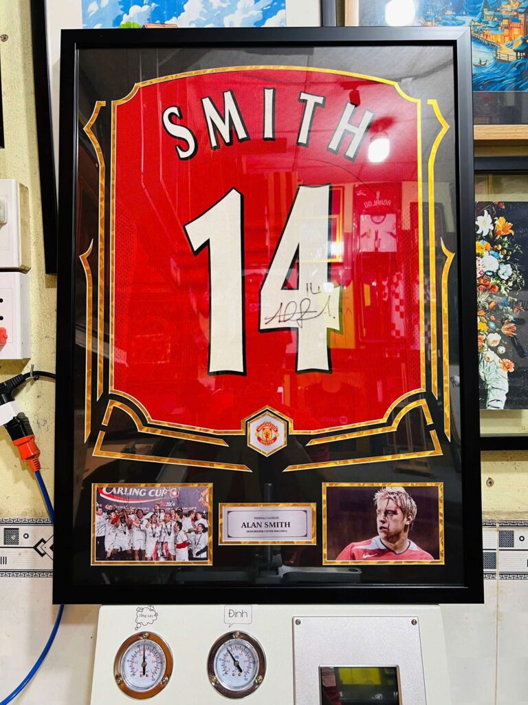 ĐÓNG KHUNG ÁO ĐẤU – KHUNG ÁO BÓNG ĐÁ