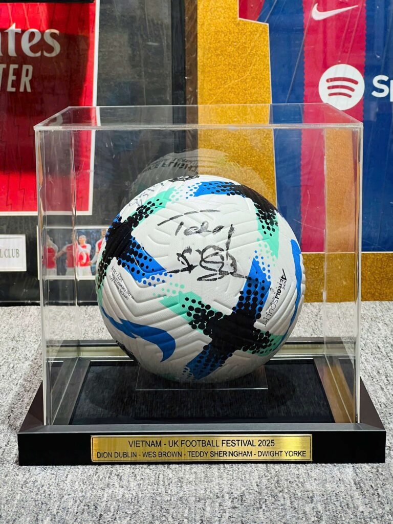 ĐÓNG KHUNG ÁO ĐẤU – KHUNG ÁO BÓNG ĐÁ