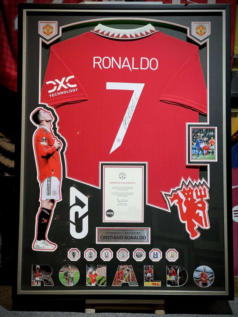 GIÁ CẢ & GÓI DỊCH VỤ ĐÓNG KHUNG ÁO ĐẤU