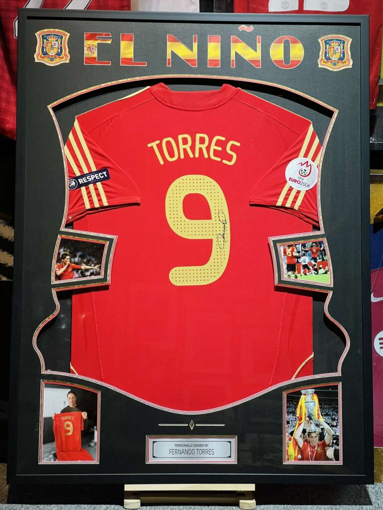 GIÁ CẢ & GÓI DỊCH VỤ ĐÓNG KHUNG ÁO ĐẤU