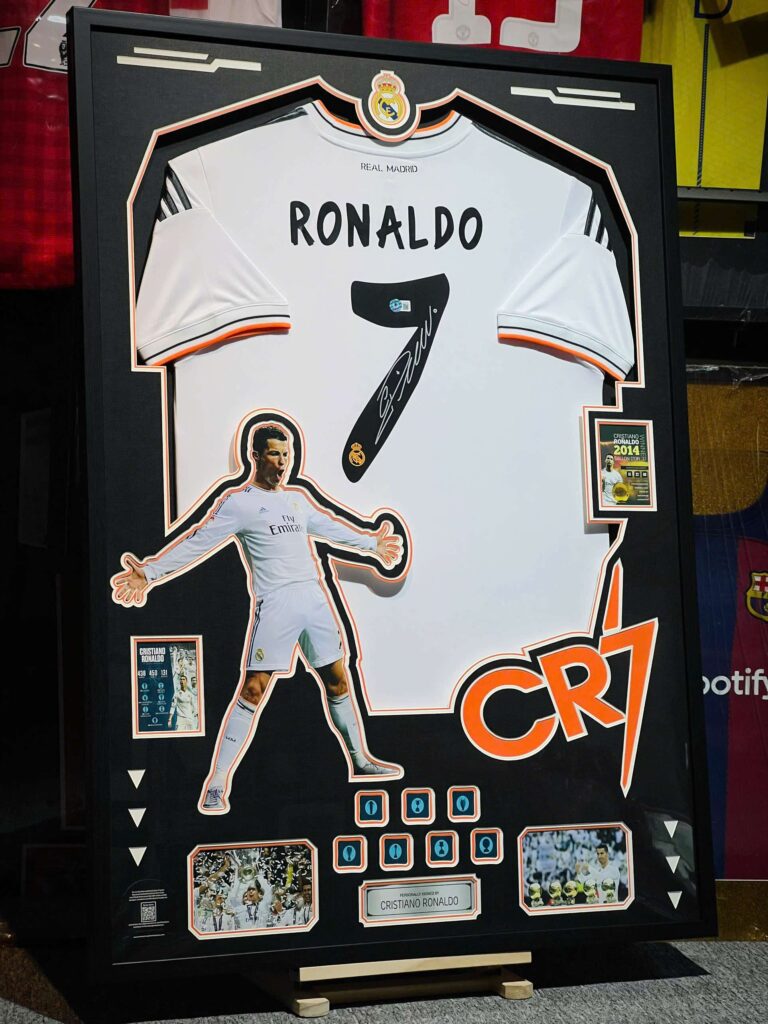 GIÁ CẢ & GÓI DỊCH VỤ ĐÓNG KHUNG ÁO ĐẤU