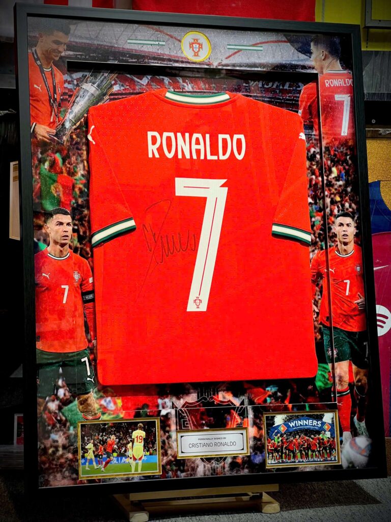 GIÁ CẢ & GÓI DỊCH VỤ ĐÓNG KHUNG ÁO ĐẤU