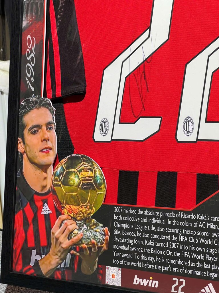 GIÁ CẢ & GÓI DỊCH VỤ ĐÓNG KHUNG ÁO ĐẤU