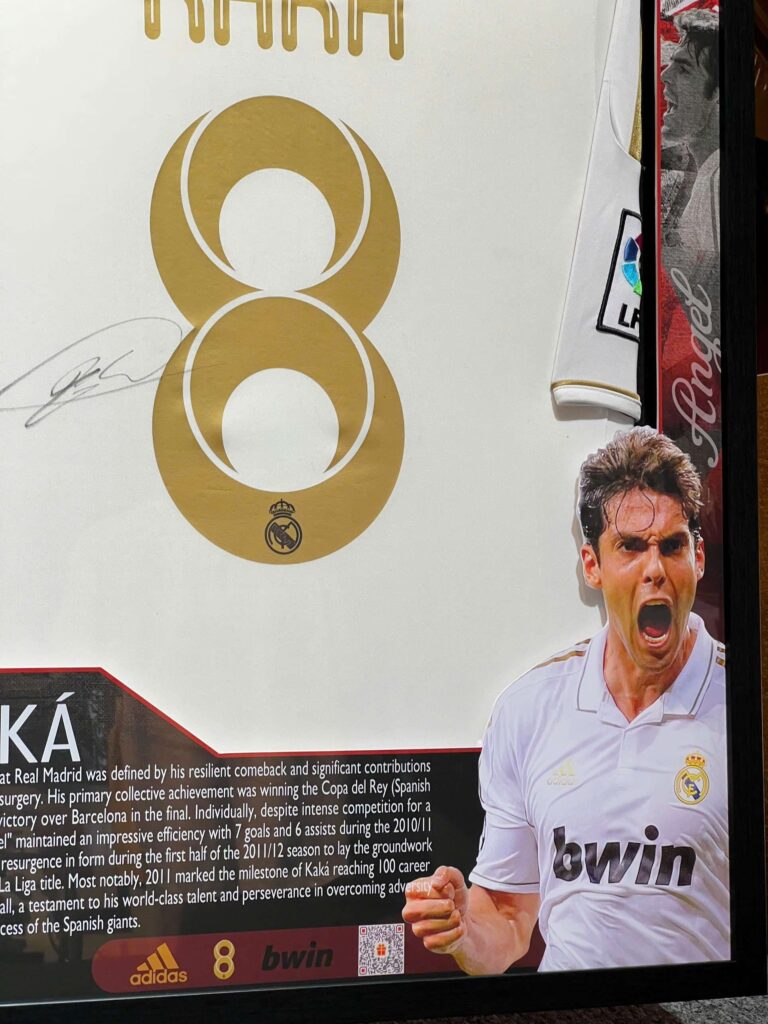 GIÁ CẢ & GÓI DỊCH VỤ ĐÓNG KHUNG ÁO ĐẤU