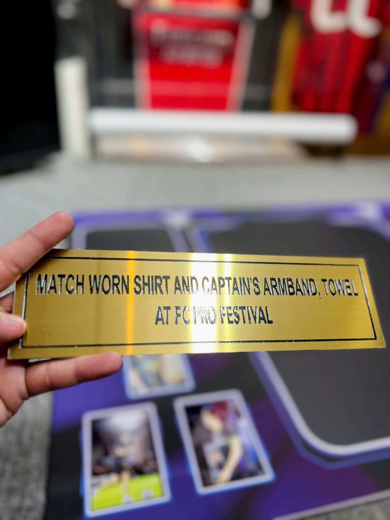 GIÁ CẢ & GÓI DỊCH VỤ ĐÓNG KHUNG ÁO ĐẤU