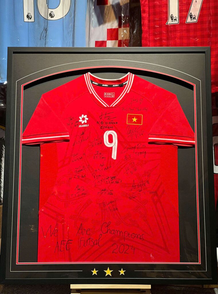 GIÁ CẢ & GÓI DỊCH VỤ ĐÓNG KHUNG ÁO ĐẤU