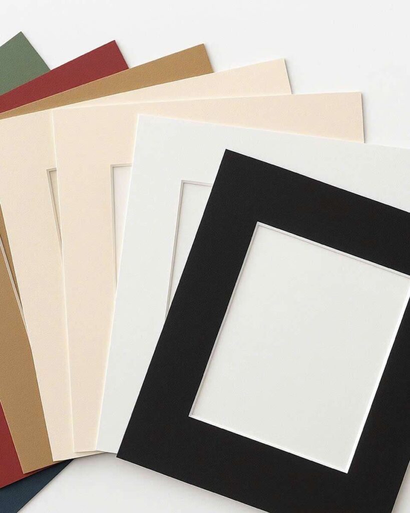 Matboard Là Gì? Bí Quyết Sử Dụng Giấy Bo Để Nâng Tầm Khung Tranh Nghệ Thuật